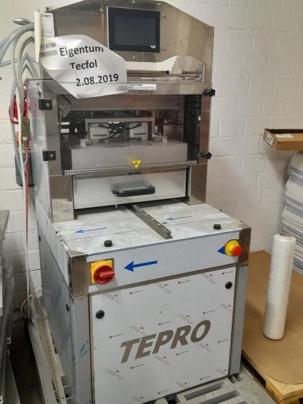 ZTP Tepro SPP6 halbautomatische Schalensiegelmaschine zu verkaufen