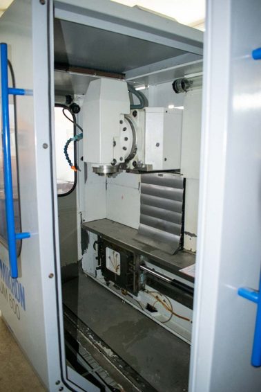 Mikron UM 600 vertical milling machining center for sale