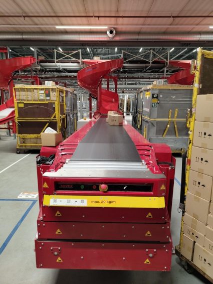 8x Sovex telescopic belt conveyors 15 m long, max. load 20/50 kg for sale