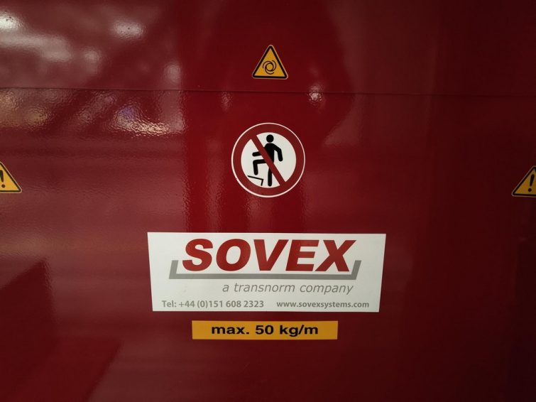 8x Sovex telescopic belt conveyors 15 m long, max. load 20/50 kg for sale