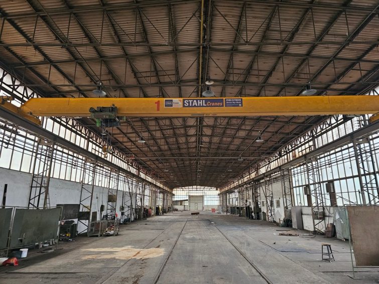 8x construction machinery overhead traveling cranes for sale