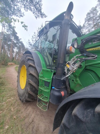 John Deere 6190 R Tractor for sale